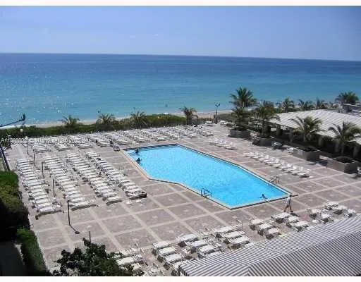 $740,000 | 1950 South Ocean Drive, Unit 7E, Hallandale Beach, FL 33009