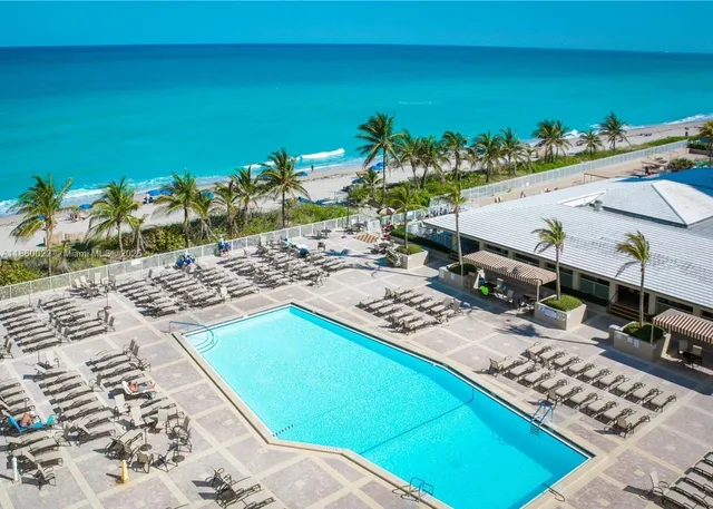 $740,000 | 1950 South Ocean Drive, Unit 7E, Hallandale Beach, FL 33009