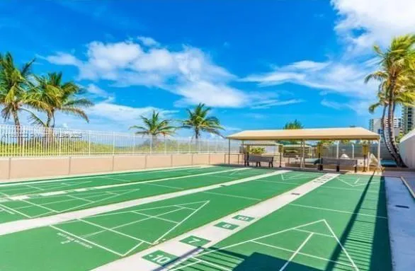 $740,000 | 1950 South Ocean Drive, Unit 7E, Hallandale Beach, FL 33009