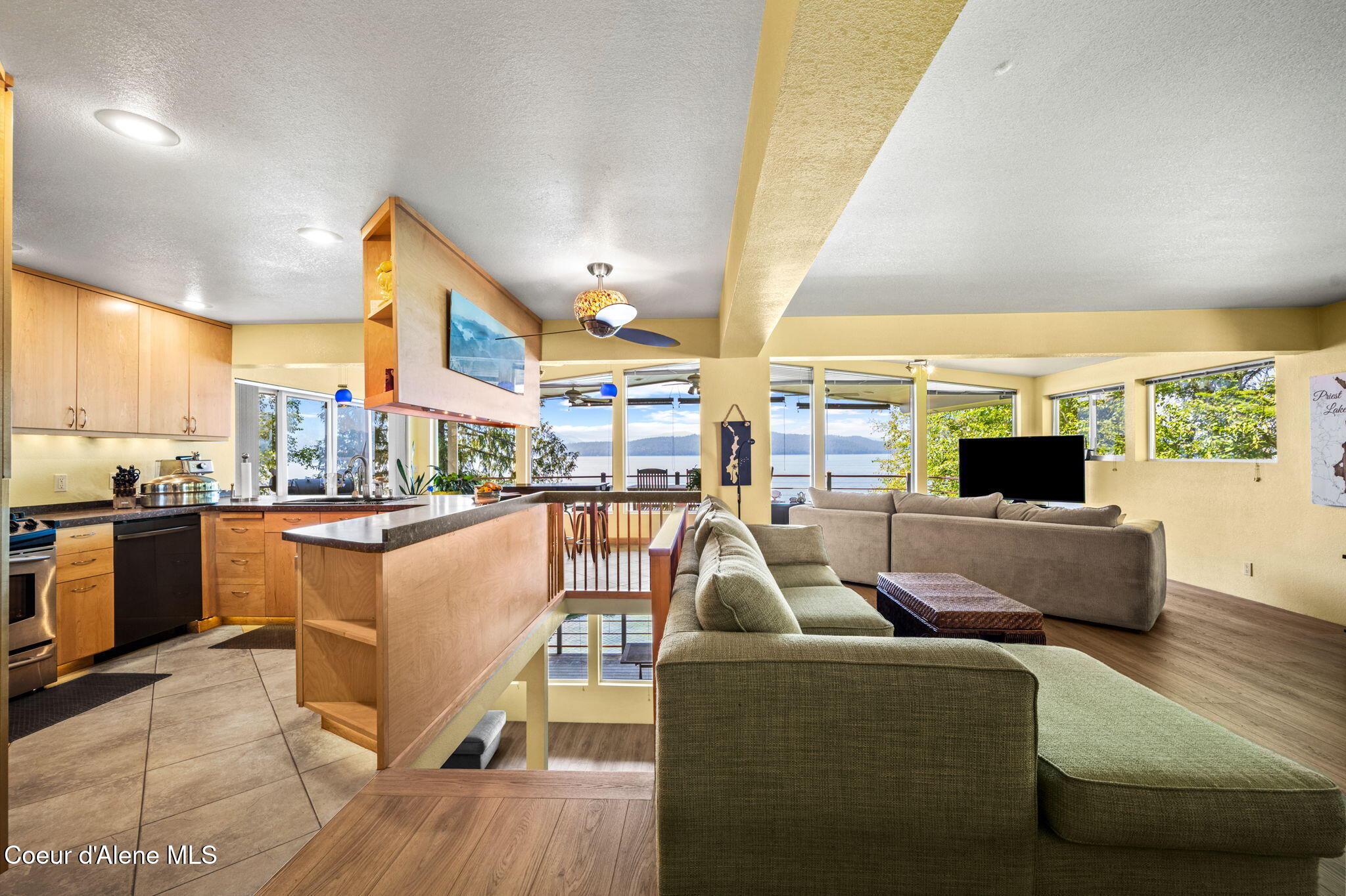 362 Sherwood Beach Road Coolin, ID 83821 - Photo 14 of 92 Room for entertaining