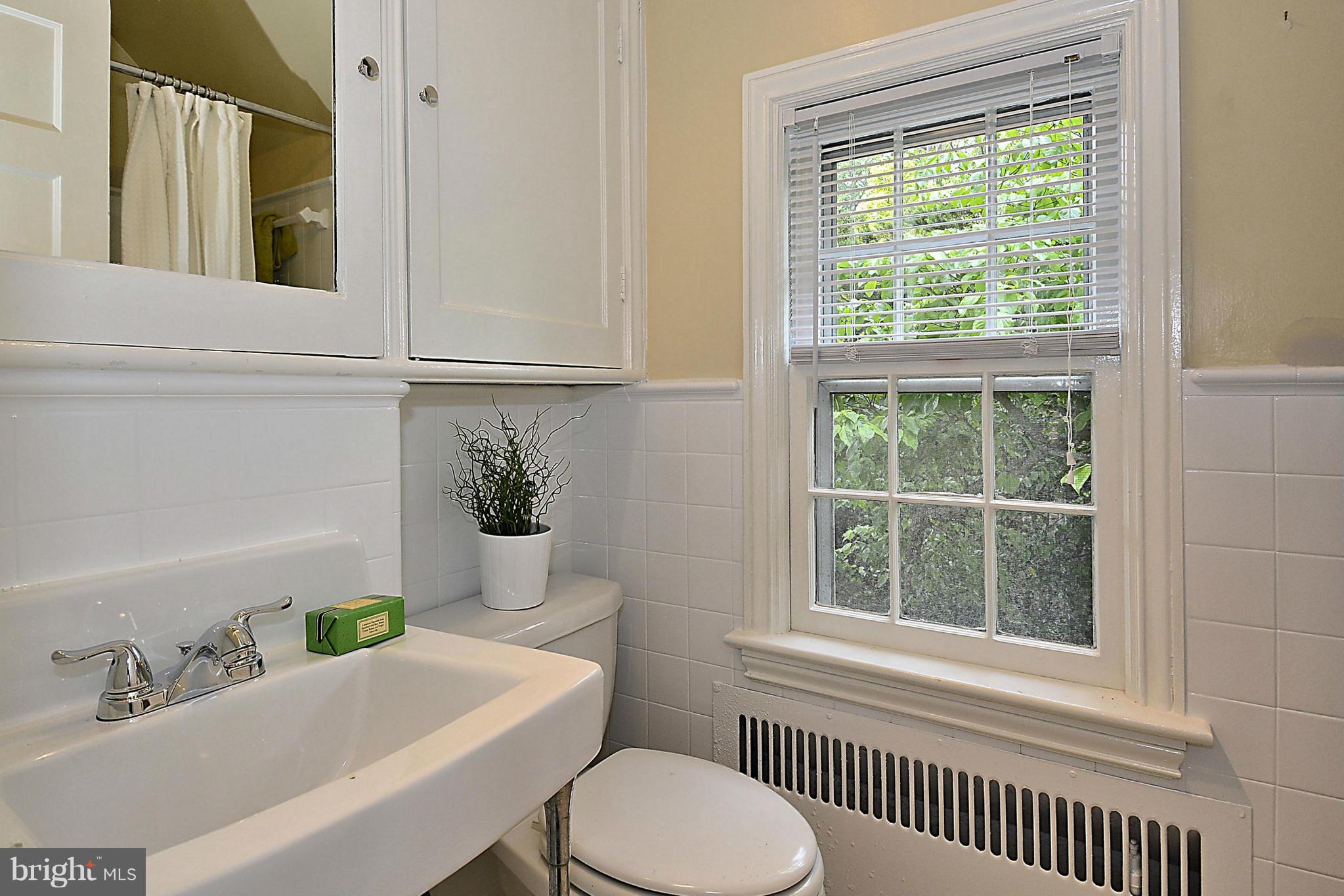 3100 Rolling Road Chevy Chase, MD 20815 - Photo 22 of 30 Upper Level Master Bath