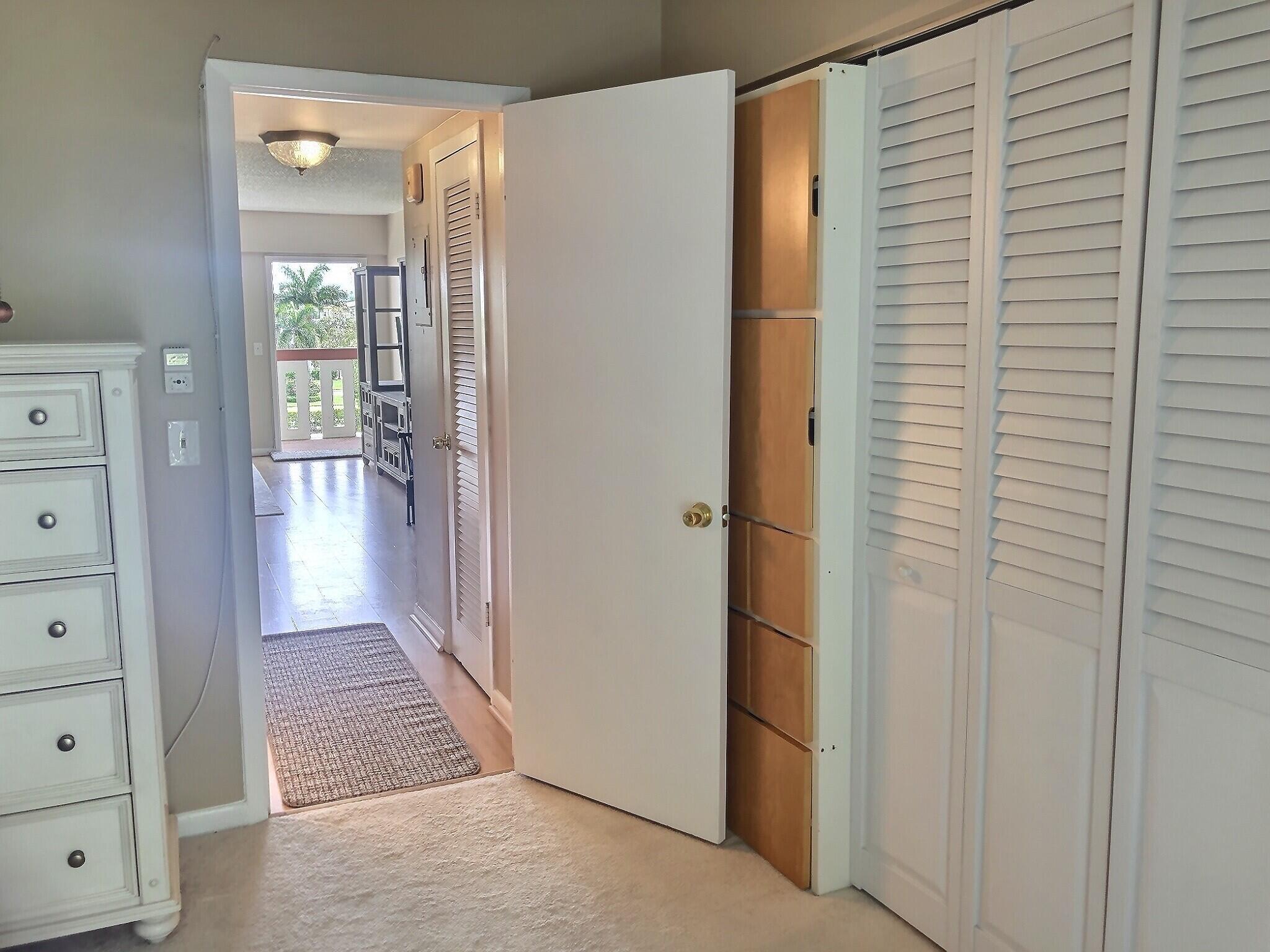 204 Brighton East Boca Raton, FL 33434 - Photo 5 of 12 4