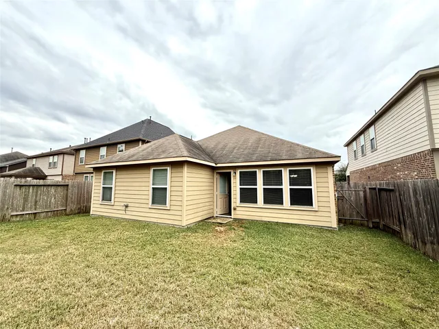 $2,000 | 10646 Chestnut Path Way, Tomball, TX 77375