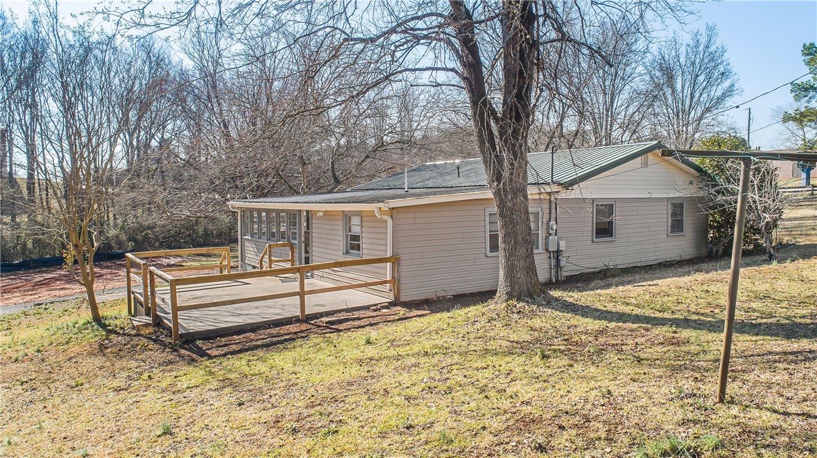 134 Hood Road Greenville, SC 29611 - Photo 14 of 19 Gallery Image 14