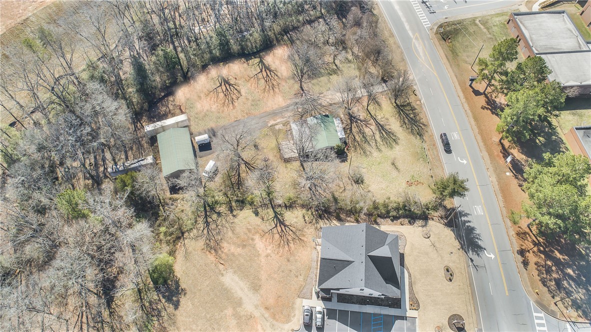 134 Hood Road Greenville, SC 29611 - Photo 18 of 19 Gallery Image 18