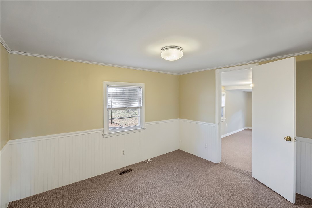 134 Hood Road Greenville, SC 29611 - Photo 10 of 19 Gallery Image 10