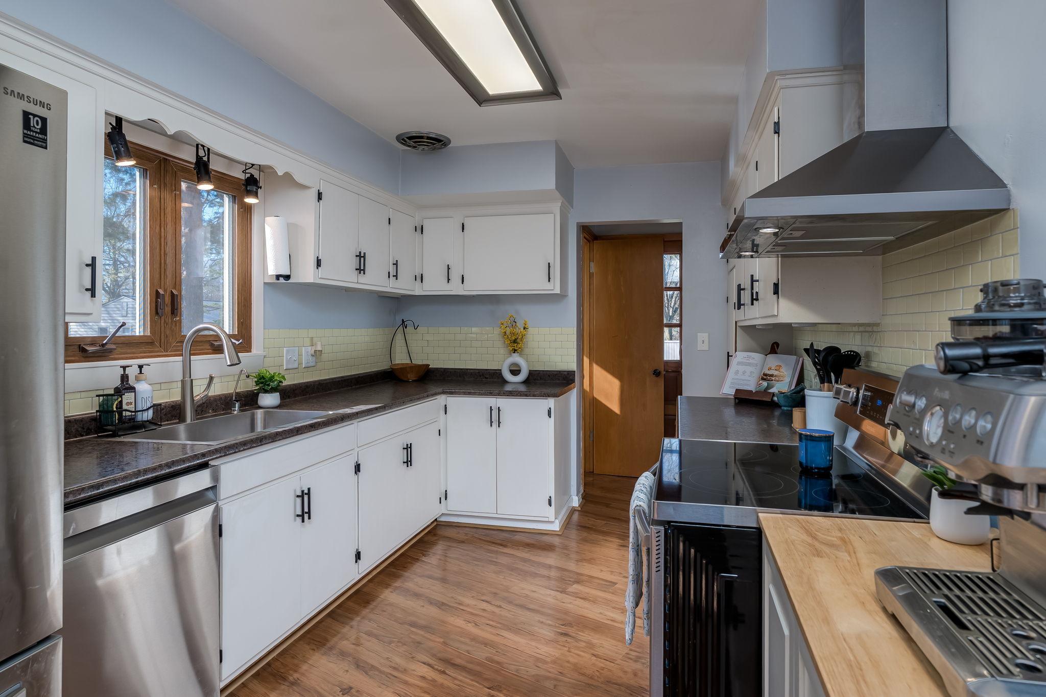 925 East Main Street Mankato, MN 56001 - Photo 11 of 34