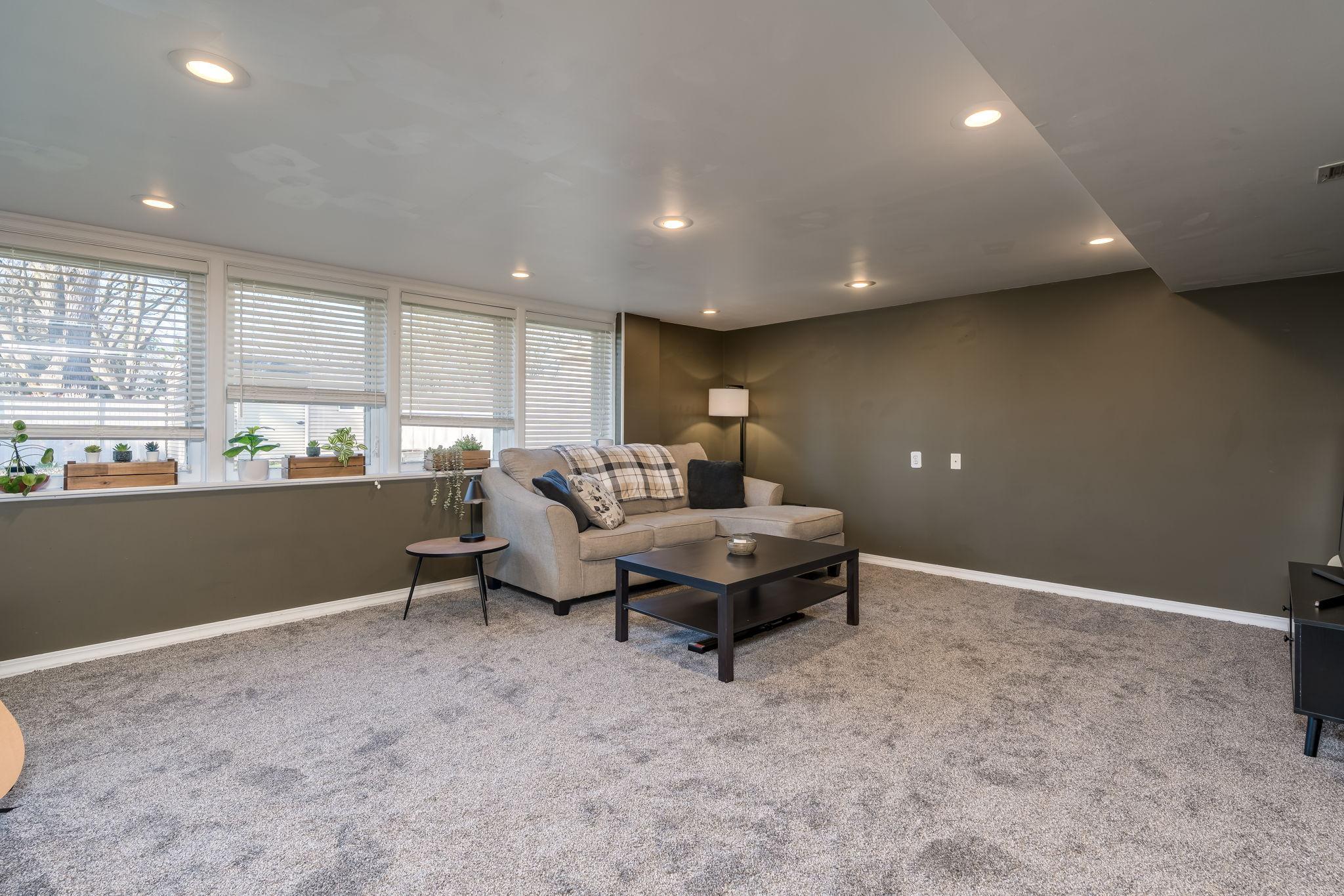 925 East Main Street Mankato, MN 56001 - Photo 16 of 34