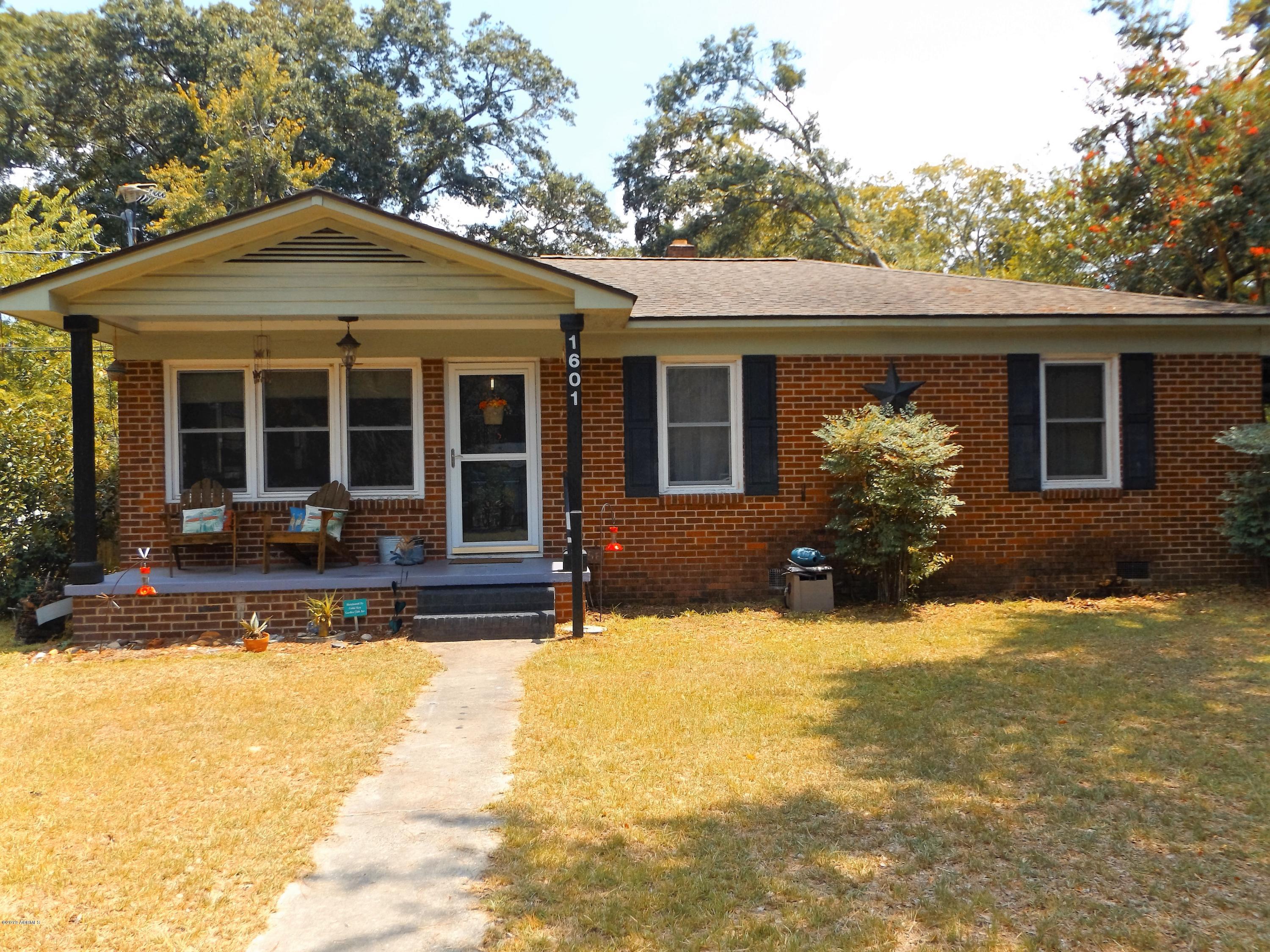 1601 State Rd S-7-202 Beaufort, SC 29902 - Photo 1 of 19 FR