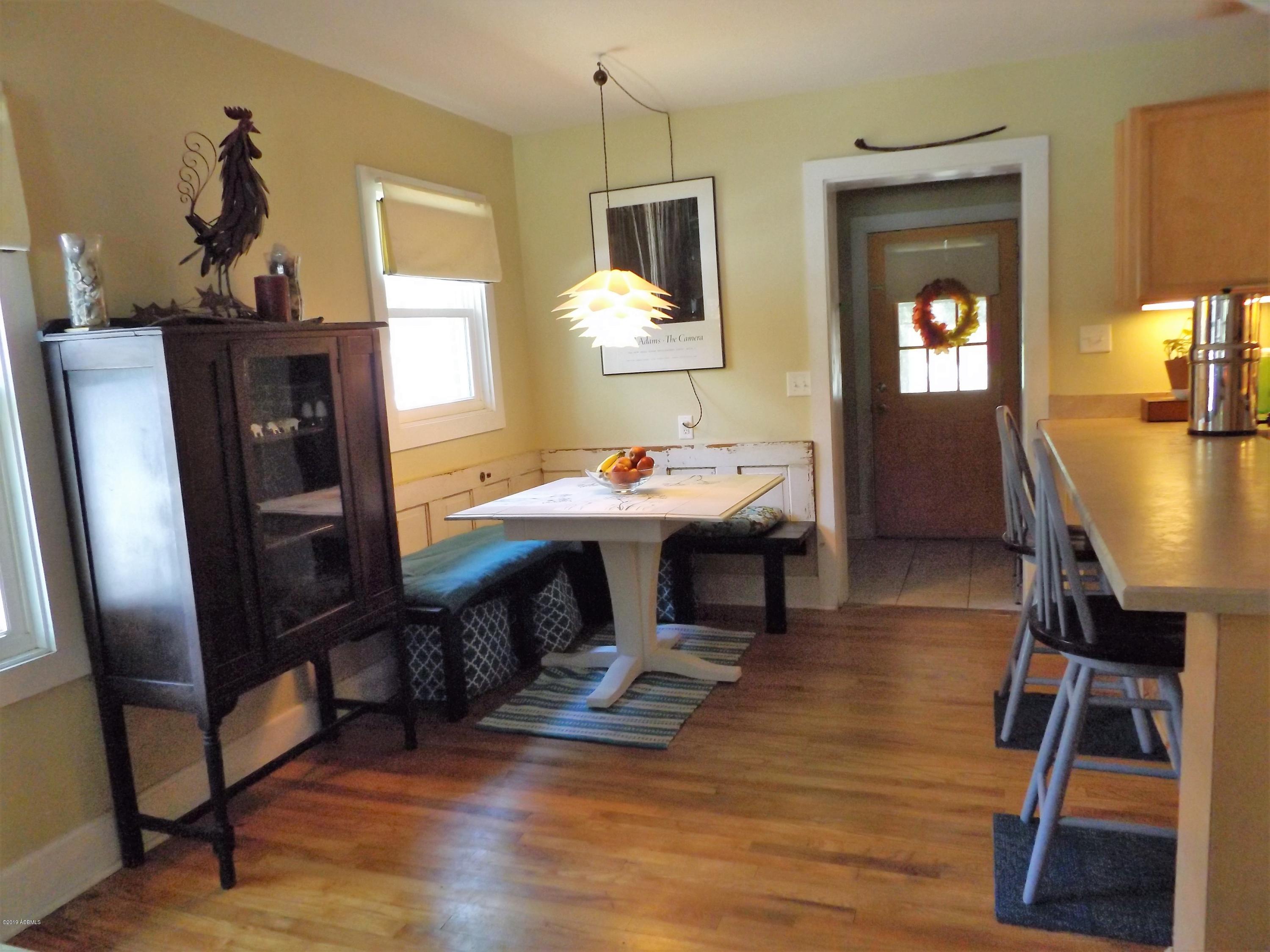 1601 State Rd S-7-202 Beaufort, SC 29902 - Photo 5 of 19 DR