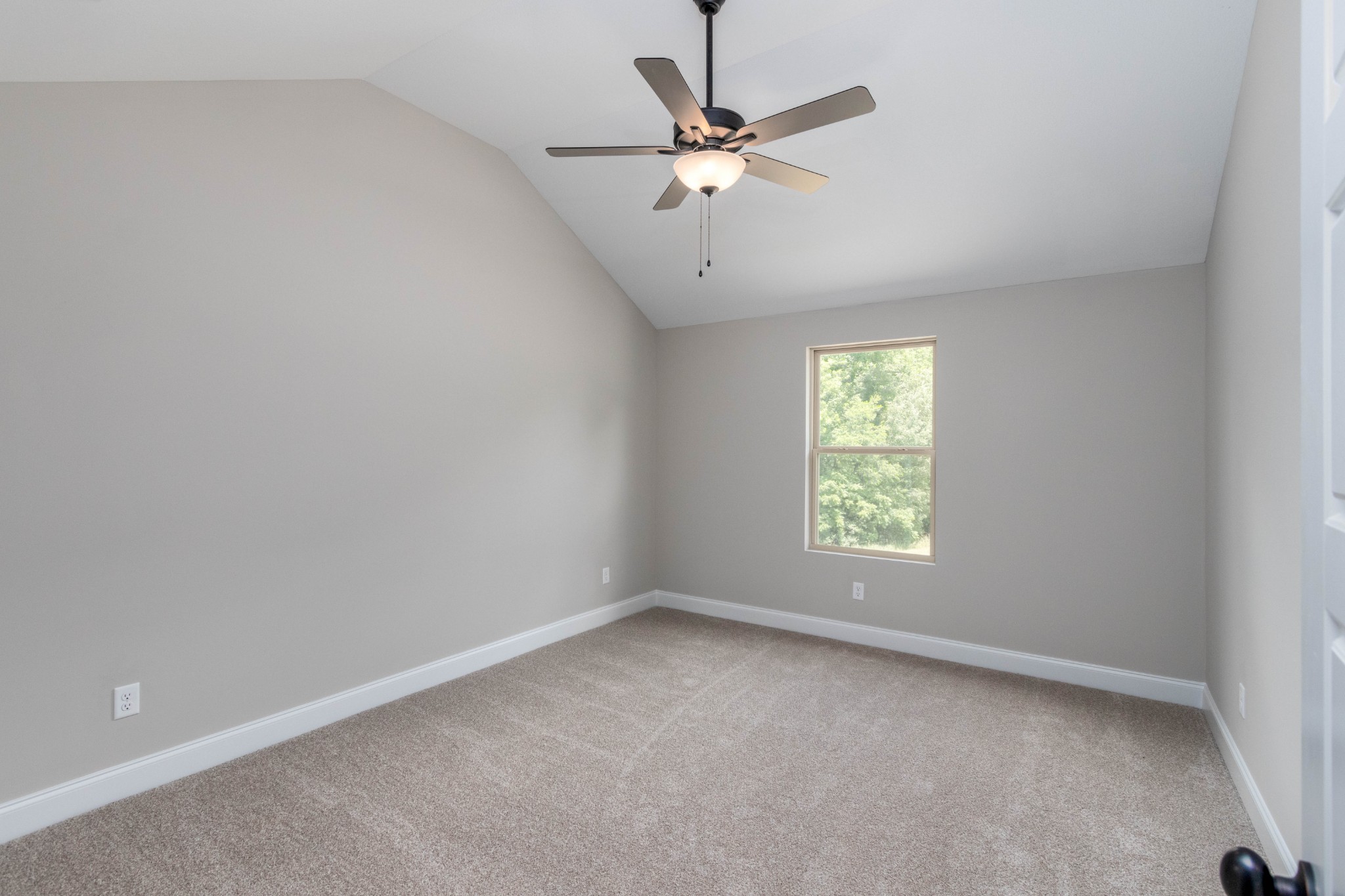 301 Old Columbia Road Dickson, TN 37055 - Photo 15 of 22 an empty room with windows and fan