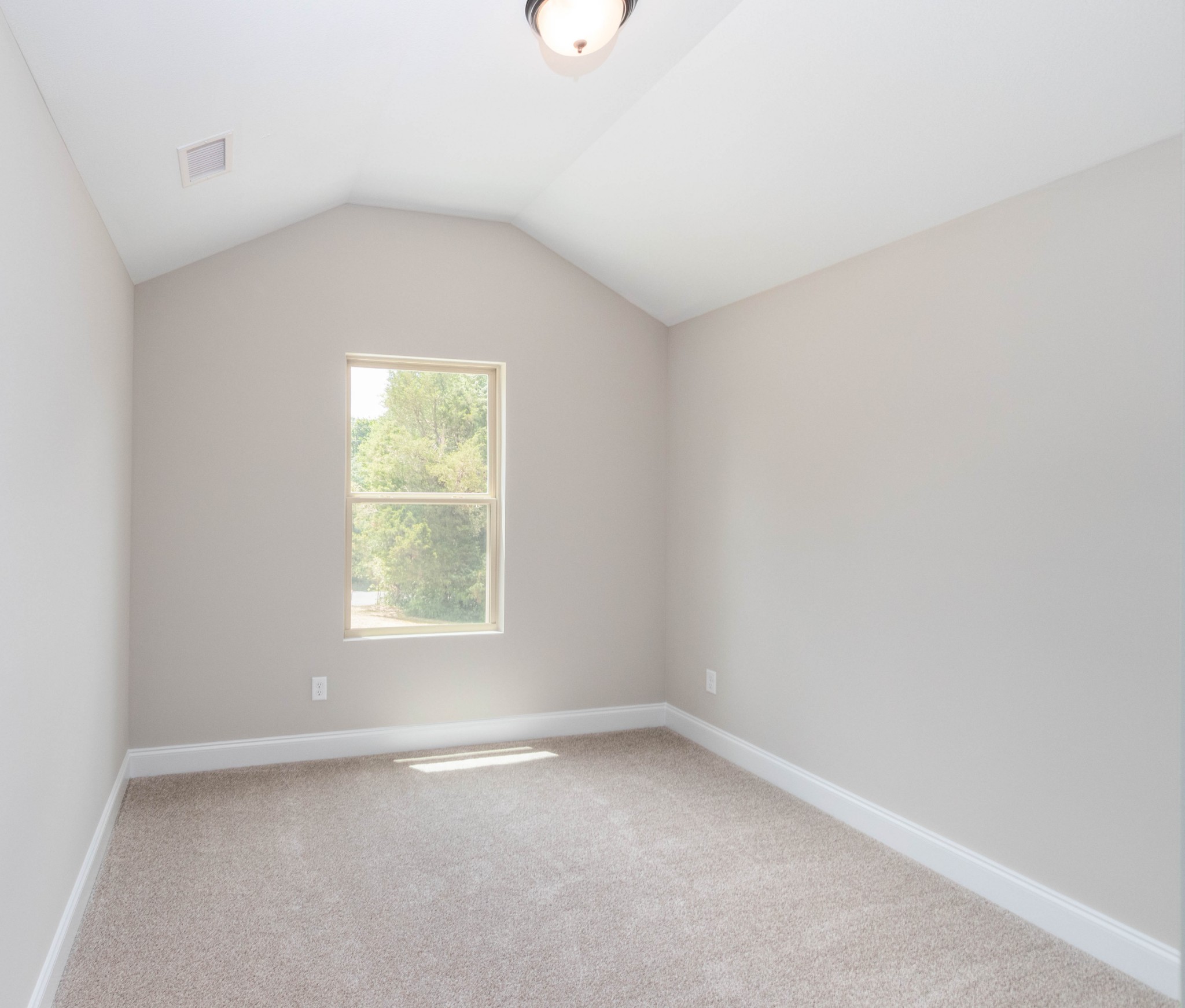 301 Old Columbia Road Dickson, TN 37055 - Photo 21 of 22 an empty room with a window