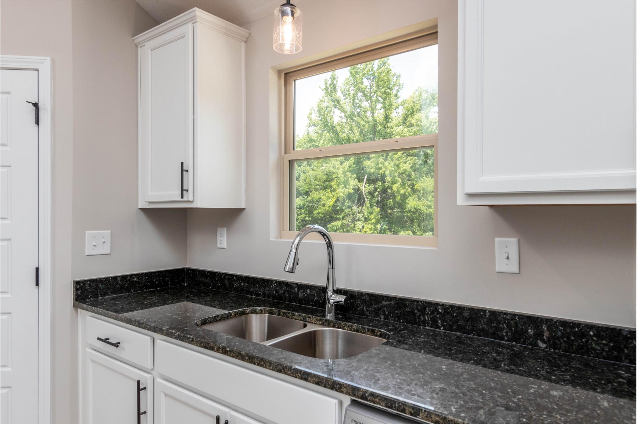 301 Old Columbia Road Dickson, TN 37055 - Photo 9 of 22 a kitchen that has a sink and a window