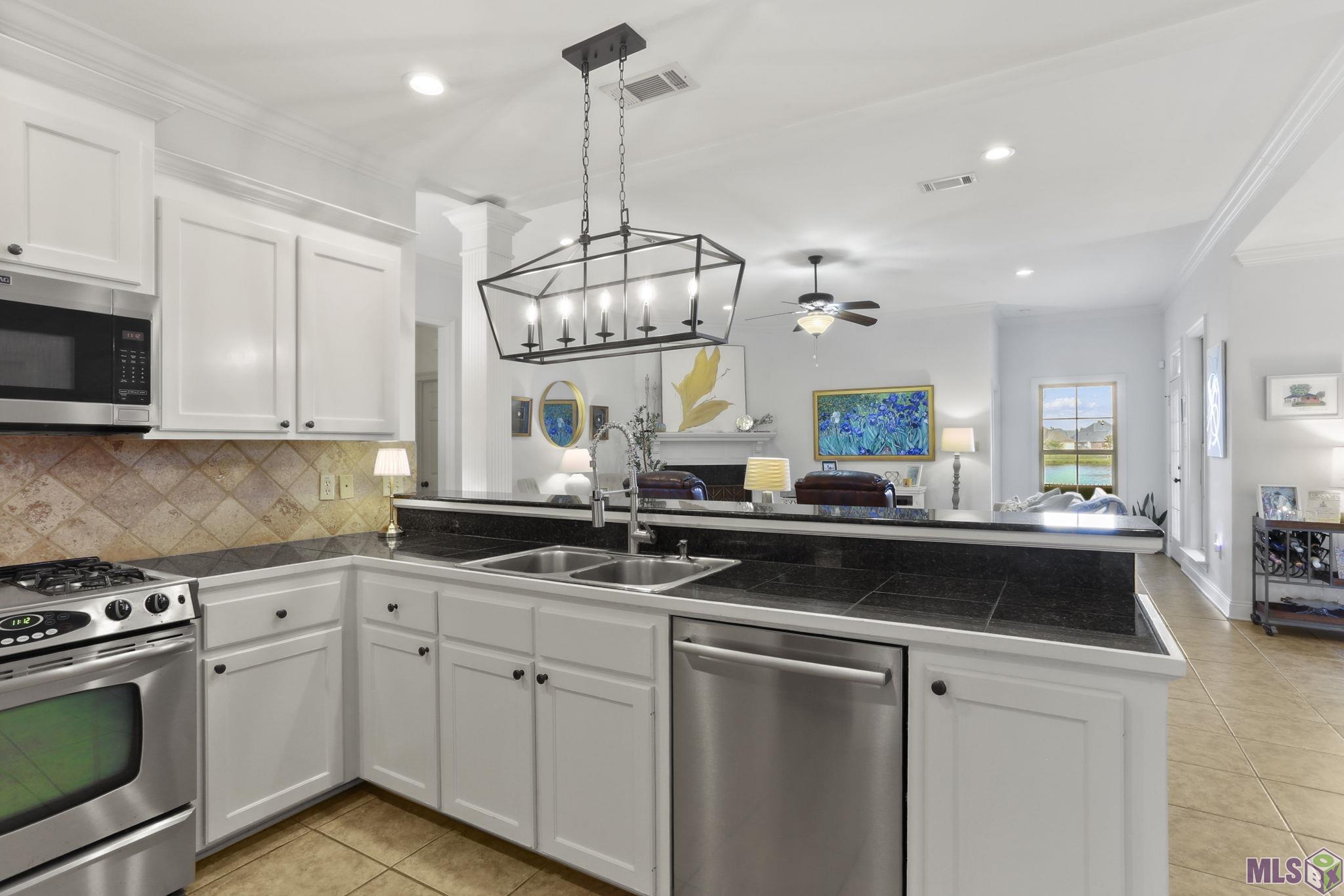 10819 Springtree Avenue Baton Rouge, LA 70810 - Photo 11 of 24 Gallery Image 11