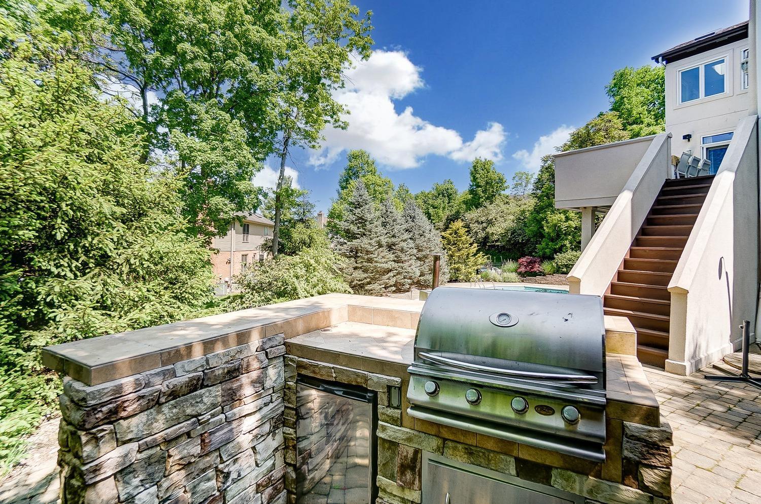 7278 Lawyer Road Cincinnati, OH 45244 - Photo 44 of 47