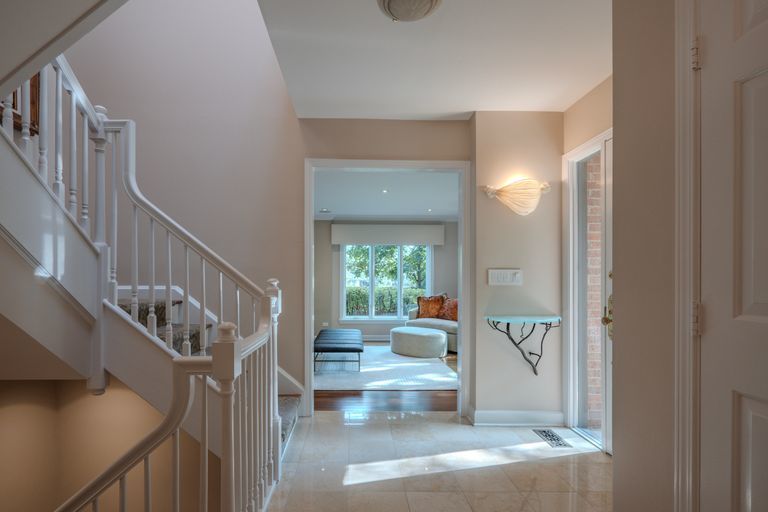 33 Park Lane Park Ridge, IL 60068 - Photo 3 of 52 Gallery Image 3