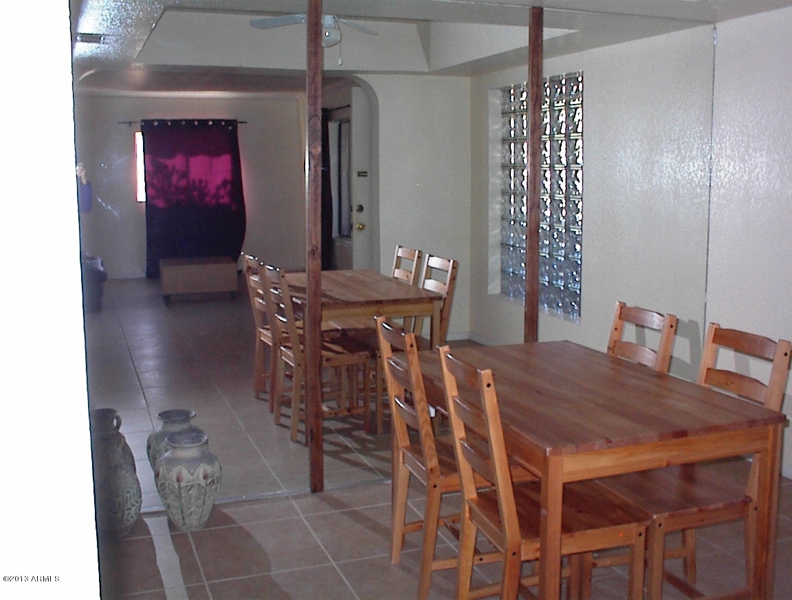 214 East Ruth Avenue, Unit 113 Phoenix, AZ 85020 - Photo 4 of 16 DSC00785