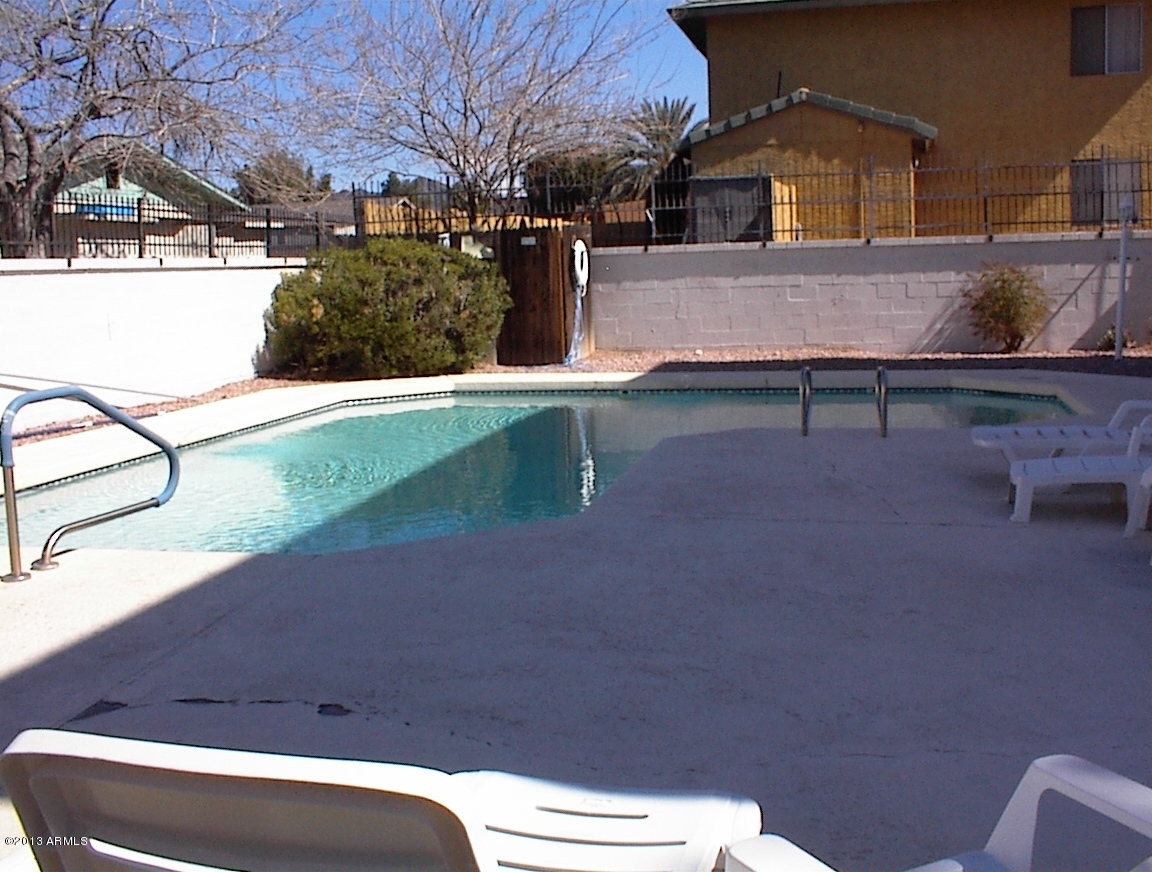 214 East Ruth Avenue, Unit 113 Phoenix, AZ 85020 - Photo 5 of 16 DSC00781