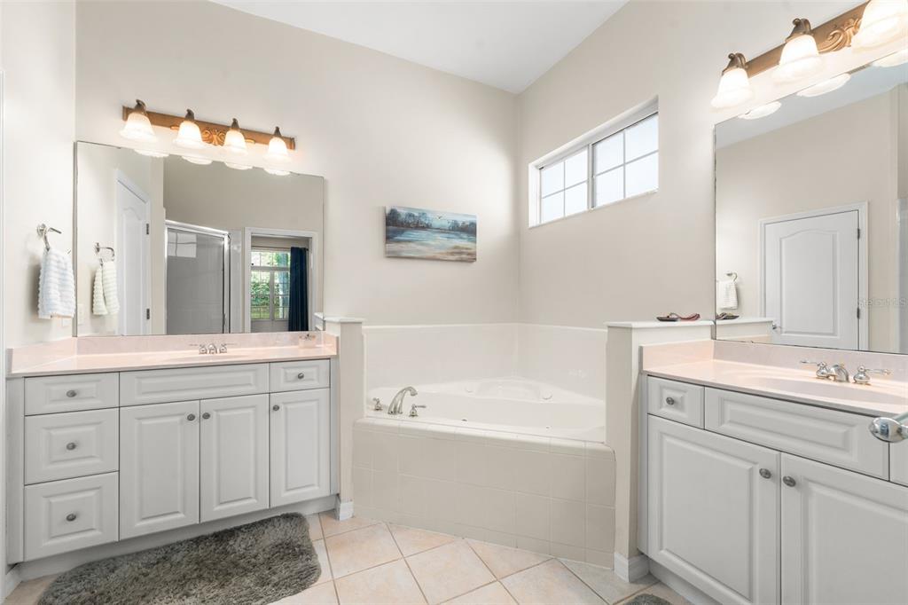 8424 Southwest 8 Place Gainesville, FL 32607 - Photo 14 of 39