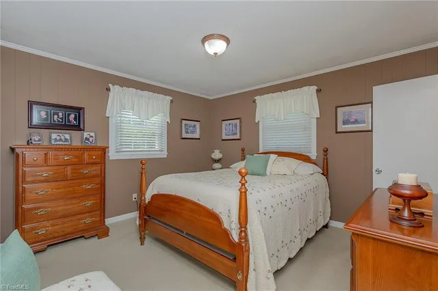 $375,000 | 421 Dove Point, Lexington, NC 27295