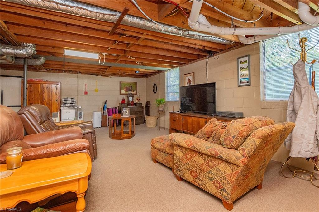 421 Dove Point Lexington, NC 27295 - Photo 25 of 40