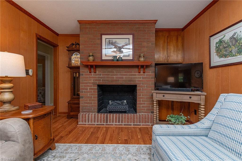 421 Dove Point Lexington, NC 27295 - Photo 6 of 40