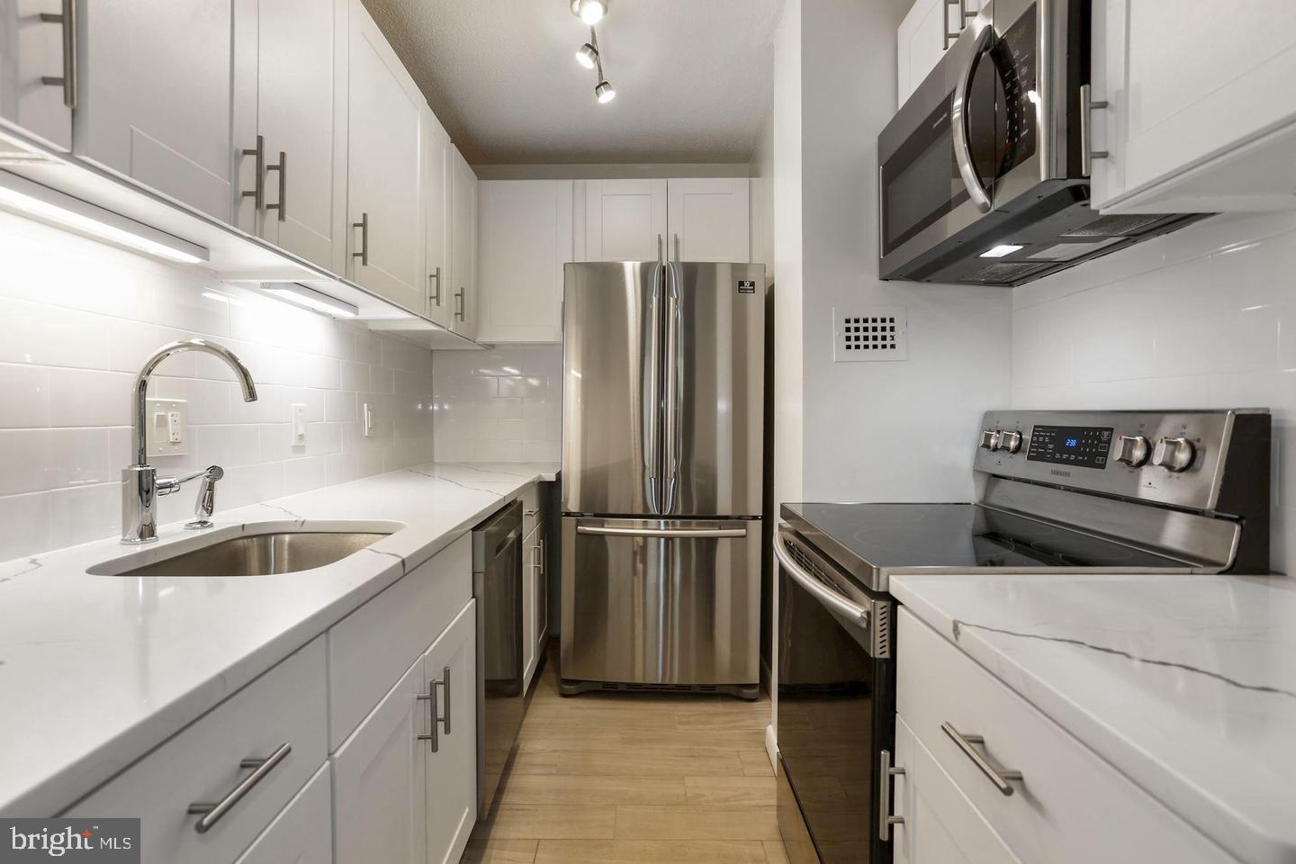 1800 R Street Northwest, Unit 204 Washington, DC 20009 - Photo 11 of 18 Gallery Image 11