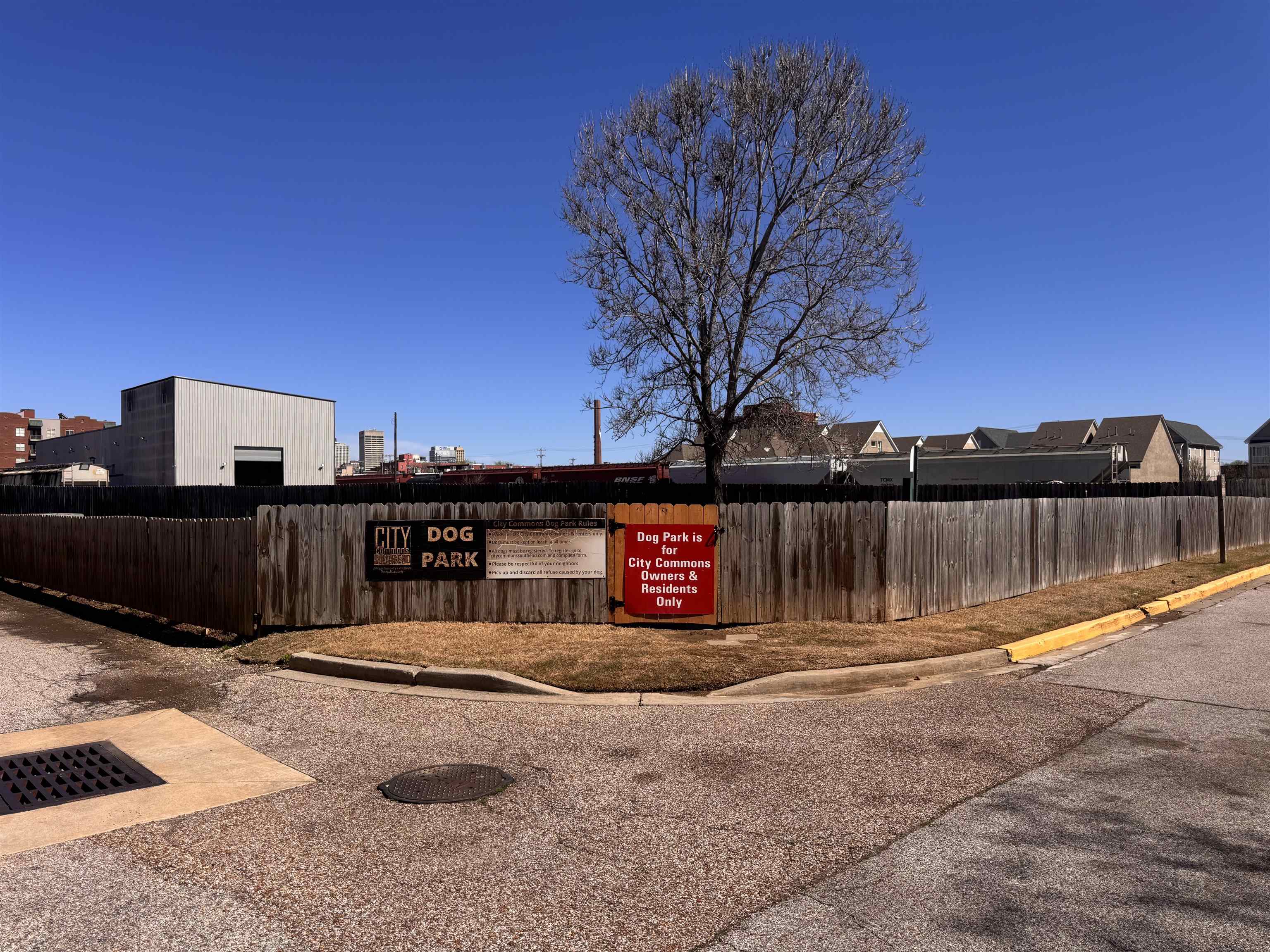 620 Tennessee Street Memphis, TN 38103 - Photo 34 of 34 a street view with tall buildings
