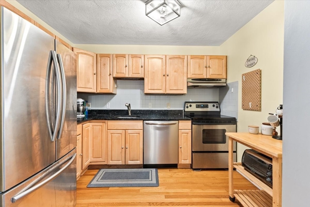 4 Erick Road, Unit 98 Mansfield, MA 02048 - Photo 9 of 24