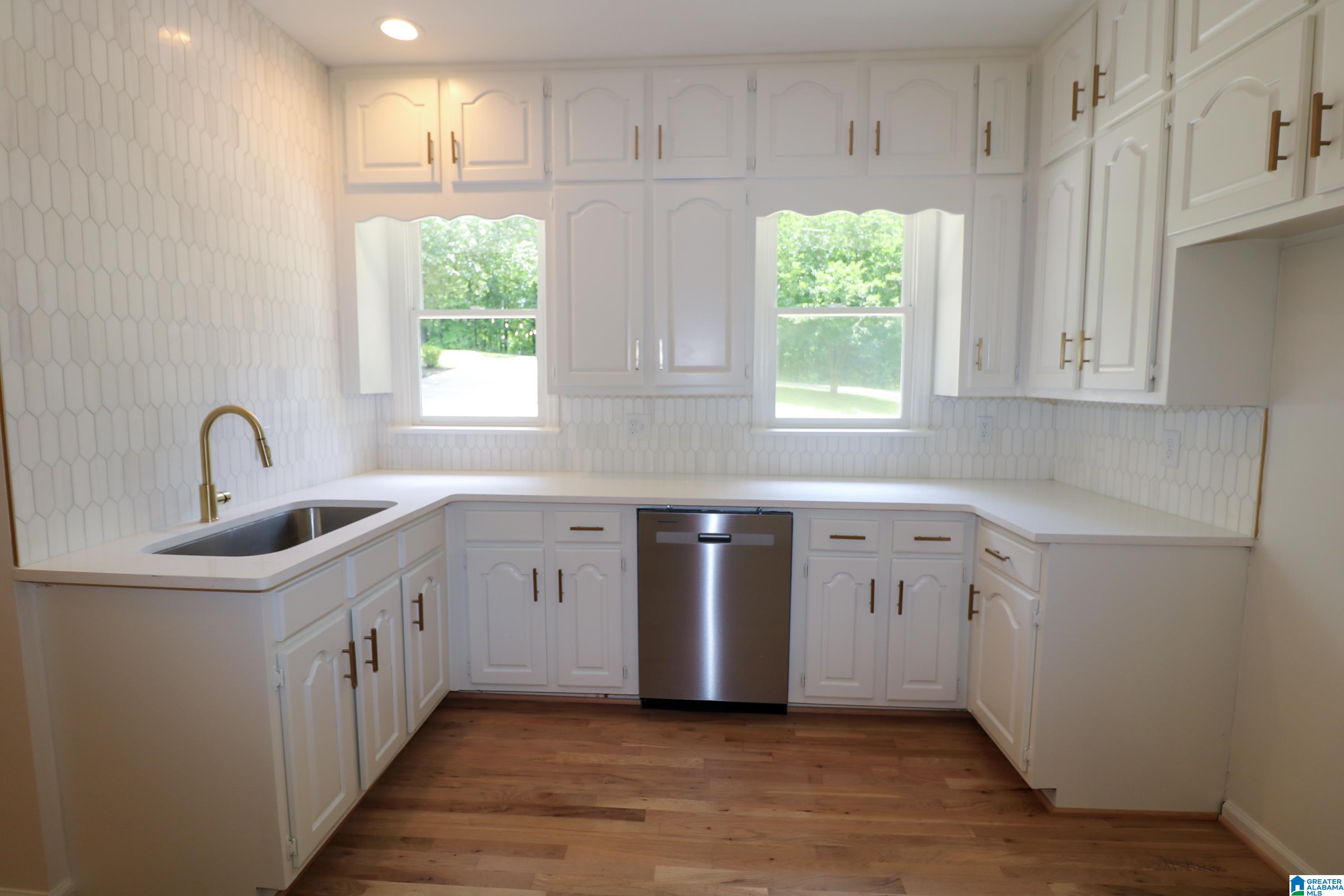 111 Dove Cove Road Talladega, AL 35160 - Photo 11 of 70