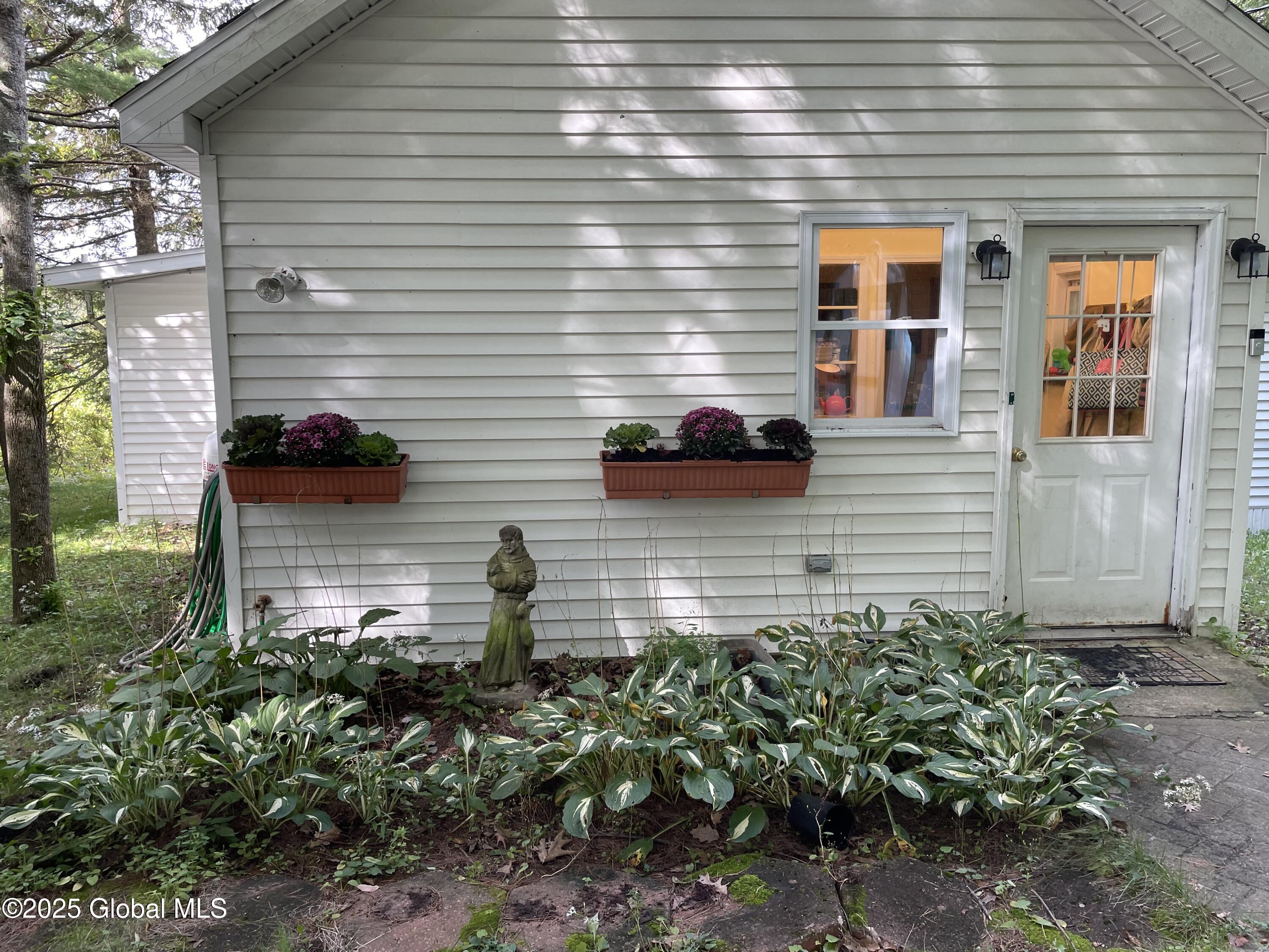 284 Lake Road Delanson, NY 12053 - Photo 2 of 37 IMG_1113