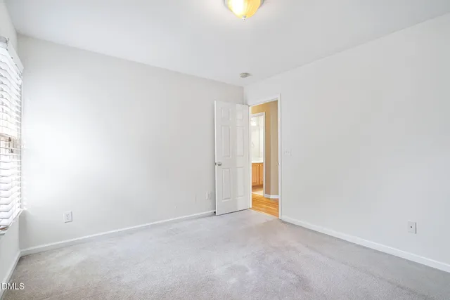 $725,000 | 302 Peachtree Point Court, Cary, NC 27513