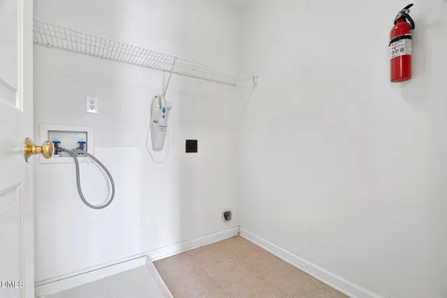 $725,000 | 302 Peachtree Point Court, Cary, NC 27513