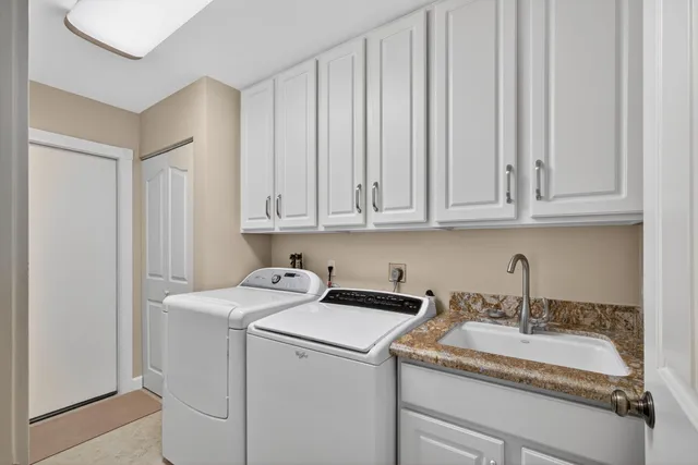 $779,000 | 2386 Saratoga Bay Drive, West Palm Beach, FL 33409