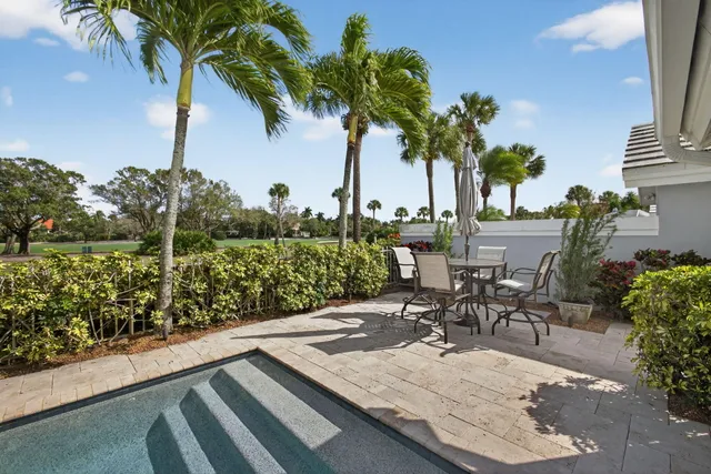 $779,000 | 2386 Saratoga Bay Drive, West Palm Beach, FL 33409