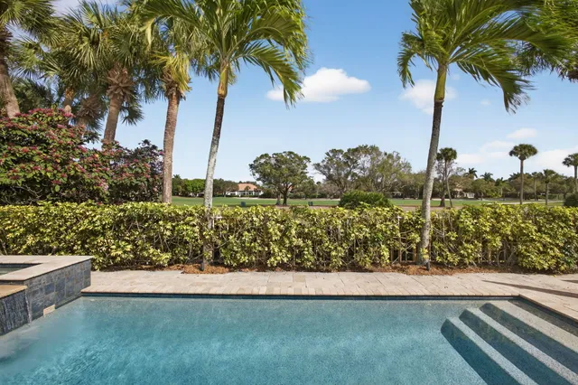 $779,000 | 2386 Saratoga Bay Drive, West Palm Beach, FL 33409