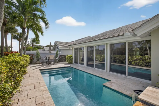 $779,000 | 2386 Saratoga Bay Drive, West Palm Beach, FL 33409