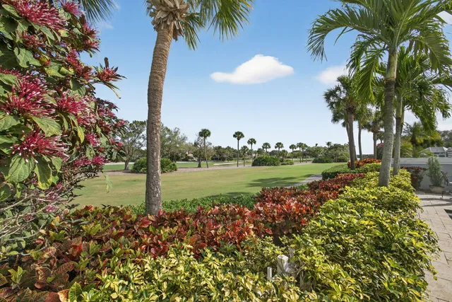 $779,000 | 2386 Saratoga Bay Drive, West Palm Beach, FL 33409