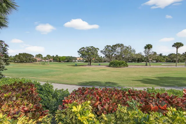 $779,000 | 2386 Saratoga Bay Drive, West Palm Beach, FL 33409