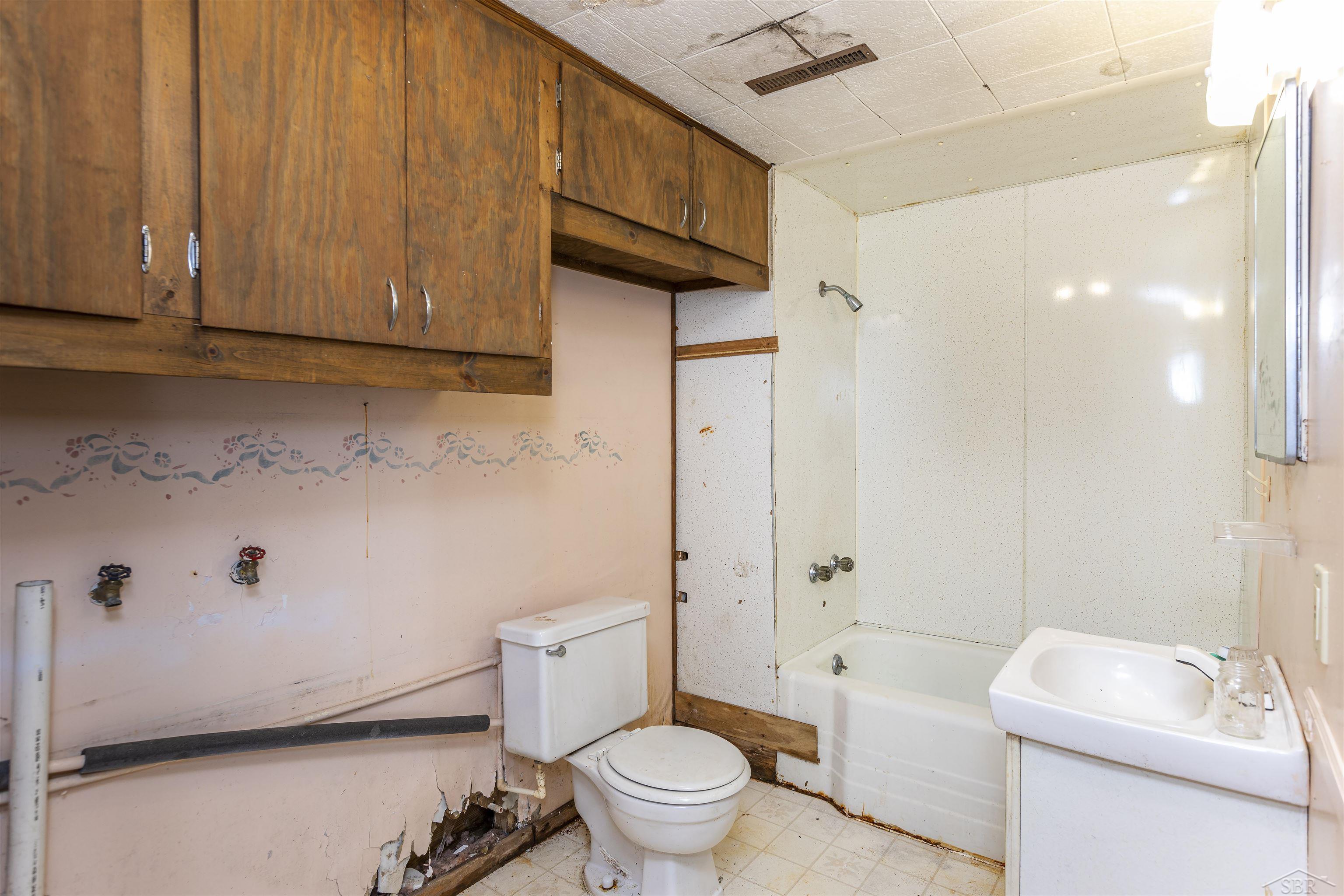 910 South Garfield Road Linwood, MI 48634 - Photo 44 of 54
