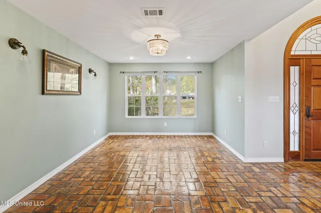 $499,000 | 260 Gingers Lane, Leakesville, MS 39451