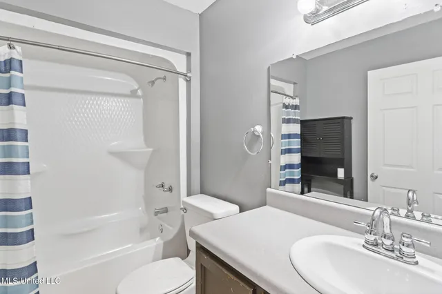 $499,000 | 260 Gingers Lane, Leakesville, MS 39451