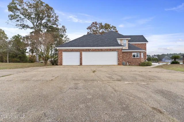 $499,000 | 260 Gingers Lane, Leakesville, MS 39451