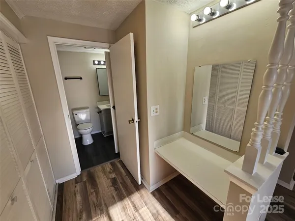 $1,705 | 9445 Lexington Circle, Unit D, Charlotte, NC 28213