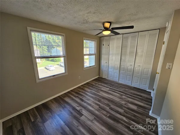 $1,705 | 9445 Lexington Circle, Unit D, Charlotte, NC 28213