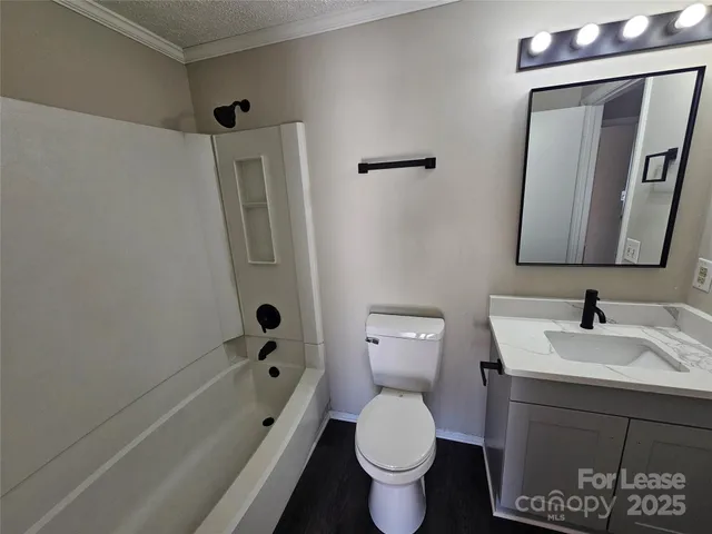 $1,799 | 9445 Lexington Circle, Unit D, Charlotte, NC 28213