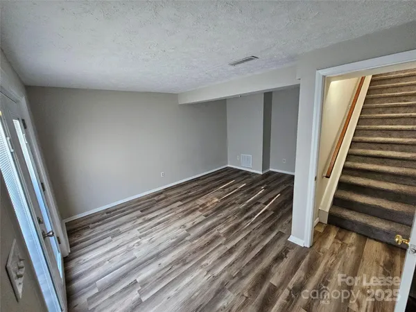 $1,705 | 9445 Lexington Circle, Unit D, Charlotte, NC 28213