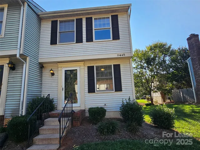 $1,799 | 9445 Lexington Circle, Unit D, Charlotte, NC 28213
