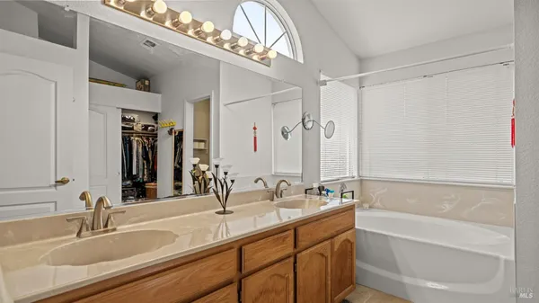 a view of a back yard of the house