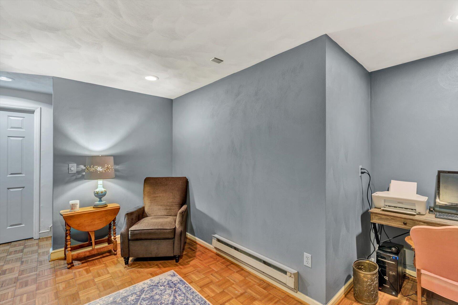 4915 Greenlee Road Southwest Roanoke, VA 24018 - Photo 31 of 42 LowerLevel Office/den 2